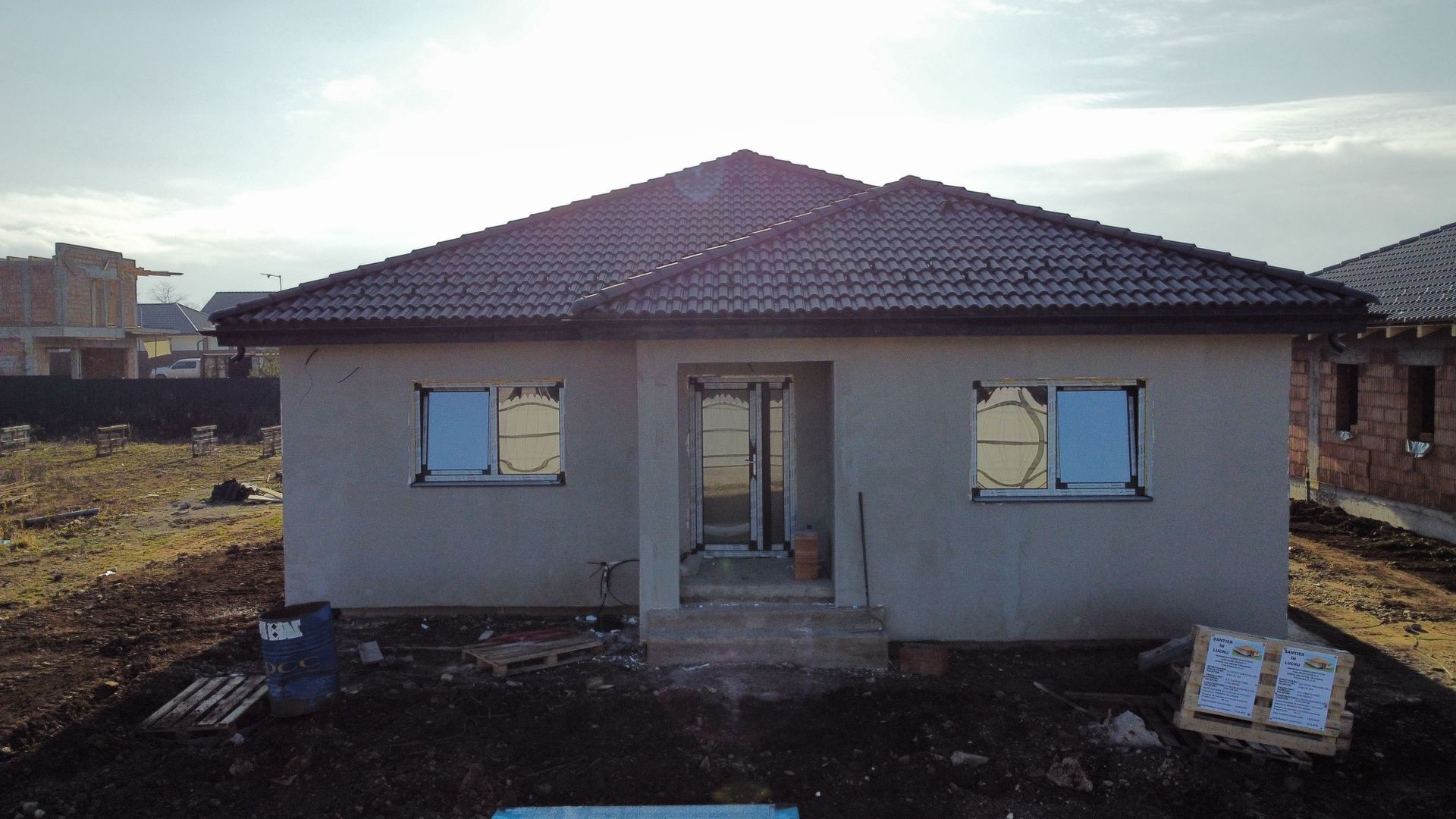 Casă parter de vânzare în cartier Izvor - Poză 1