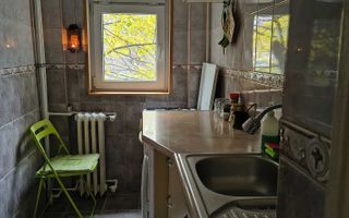 2 Cam decomandat etaj 1, bloc anvelopat,Parc Tei- Plumbuita, mobilat utilat - Poză 2