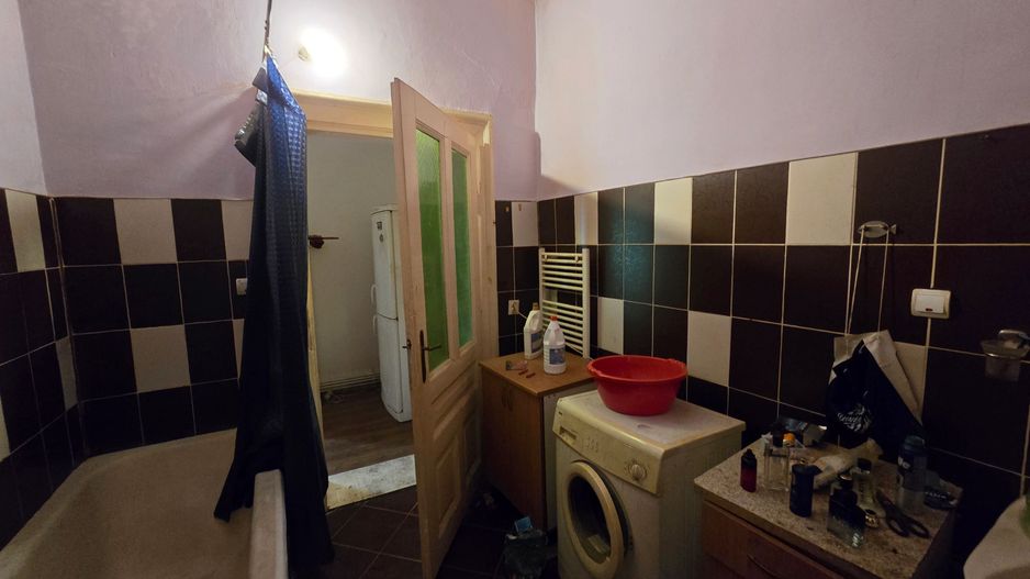 Apartament 4 camere, Zona Cetatii, Curte Comuna, Pivnita mare - Poză 7