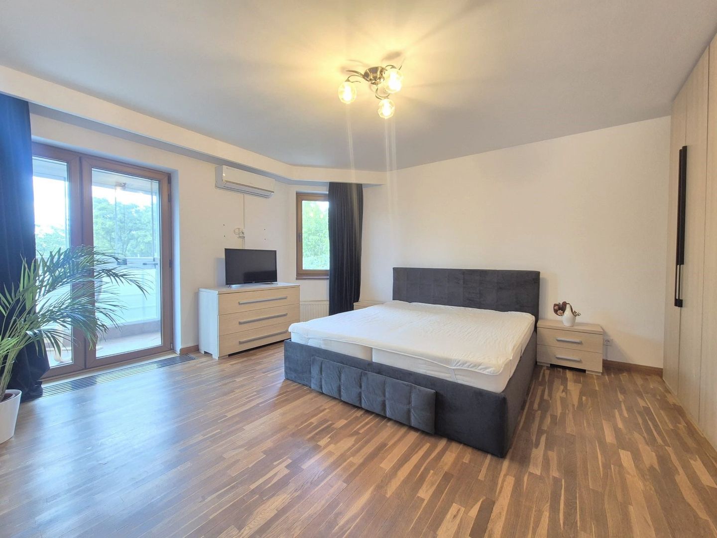 COMISION 0% - Baneasa/ Dobrogeanu Gherea-Garlei casa P+1+M 6 camere curte 550mp - Poză 16