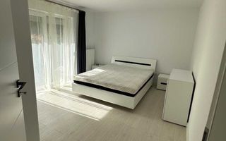 3 camere semidecomandate, Parcare, AC, Buna Ziua, Grand Hotel Italia - Poză 3