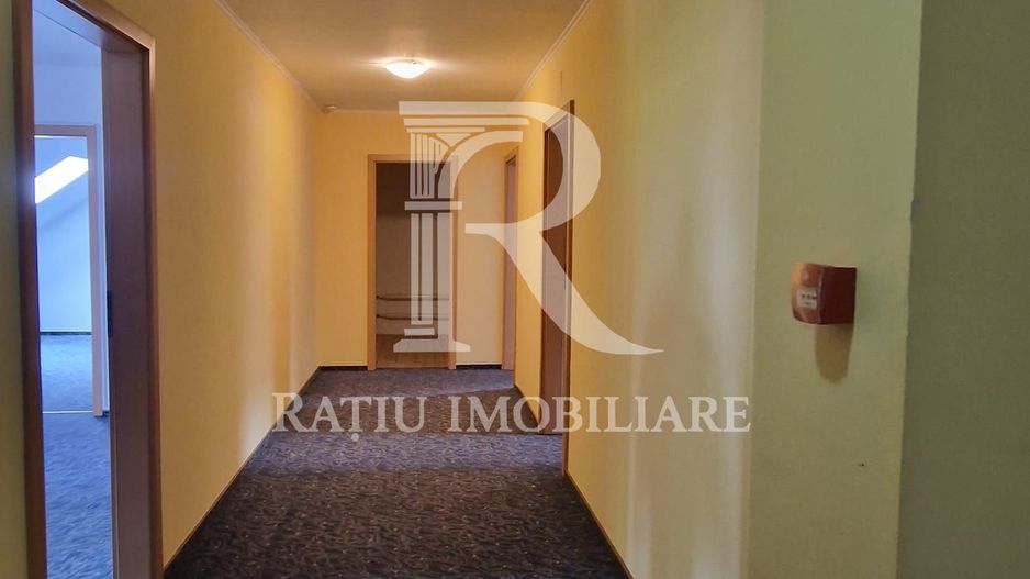 Spațiu comercial | Ideal pentru companii | Zonă centrală | Oradea - Poză 15