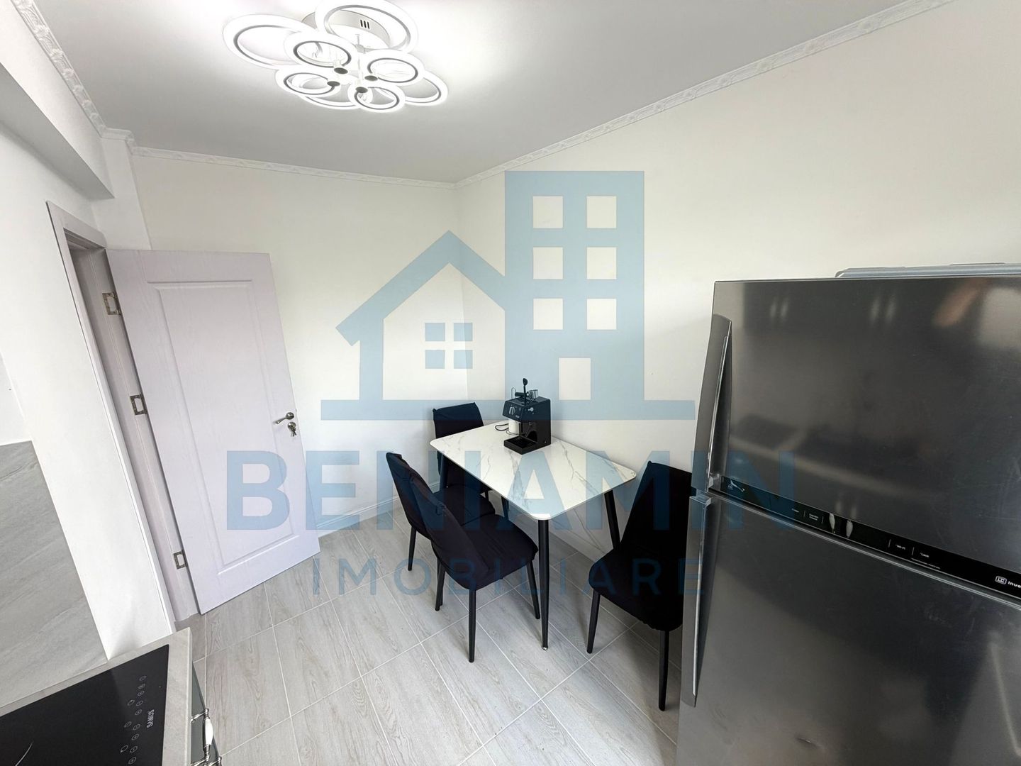 Apartament 2 camere ultracentral -str Stefan cel Mare- renovat modern - Poză 5