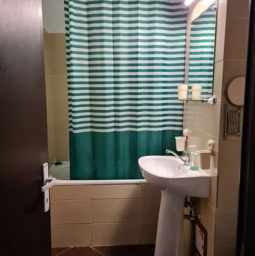 GARSONIERA BRANCUSI, PET-FRIENDLY, BUCATARIE INCHISA, BLOC NOU, METROU - Poză 7