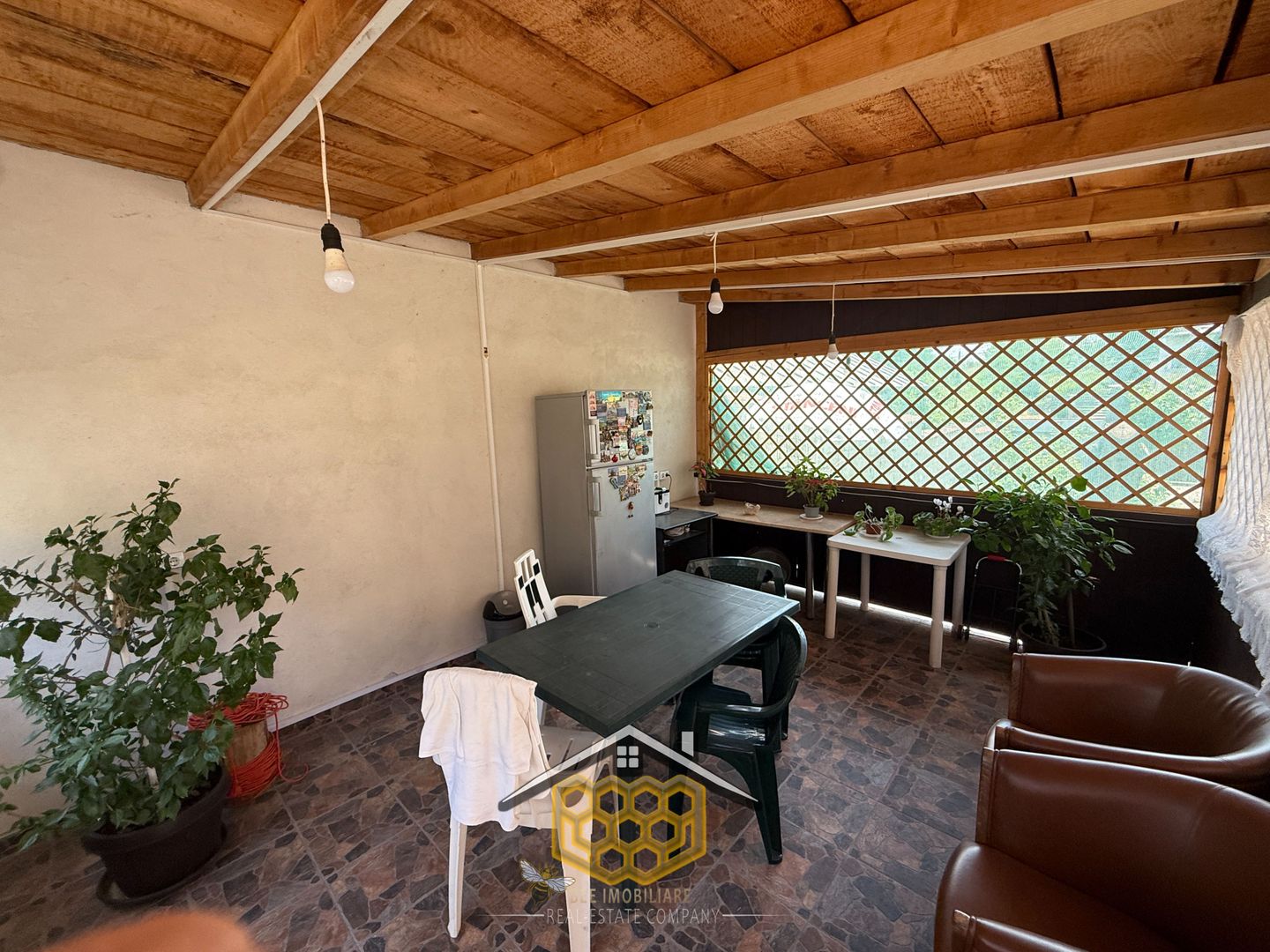 Casa individuala P+ Pod +Beci in sat Robanesti, 10 minute de Craiova - Poză 17