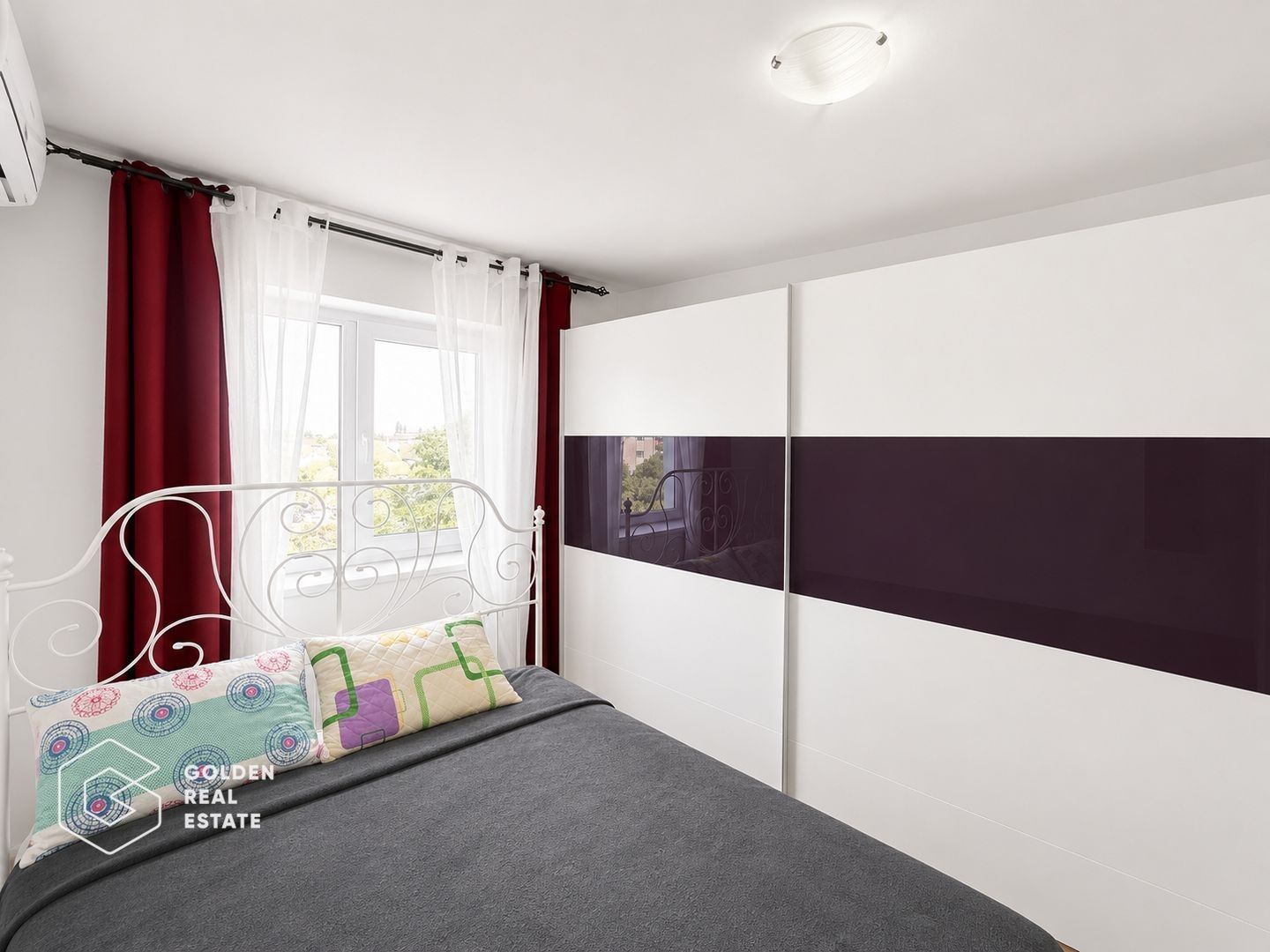 Apartament 2 camere, zona Parneava, etaj 3, centrala proprie, loc parcare - Poză 2