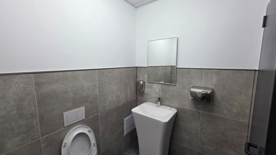 Spatiu Comercial de Inchiriat | Burdujeni, Suceava | Pret: 2.000€/luna - Poză 7