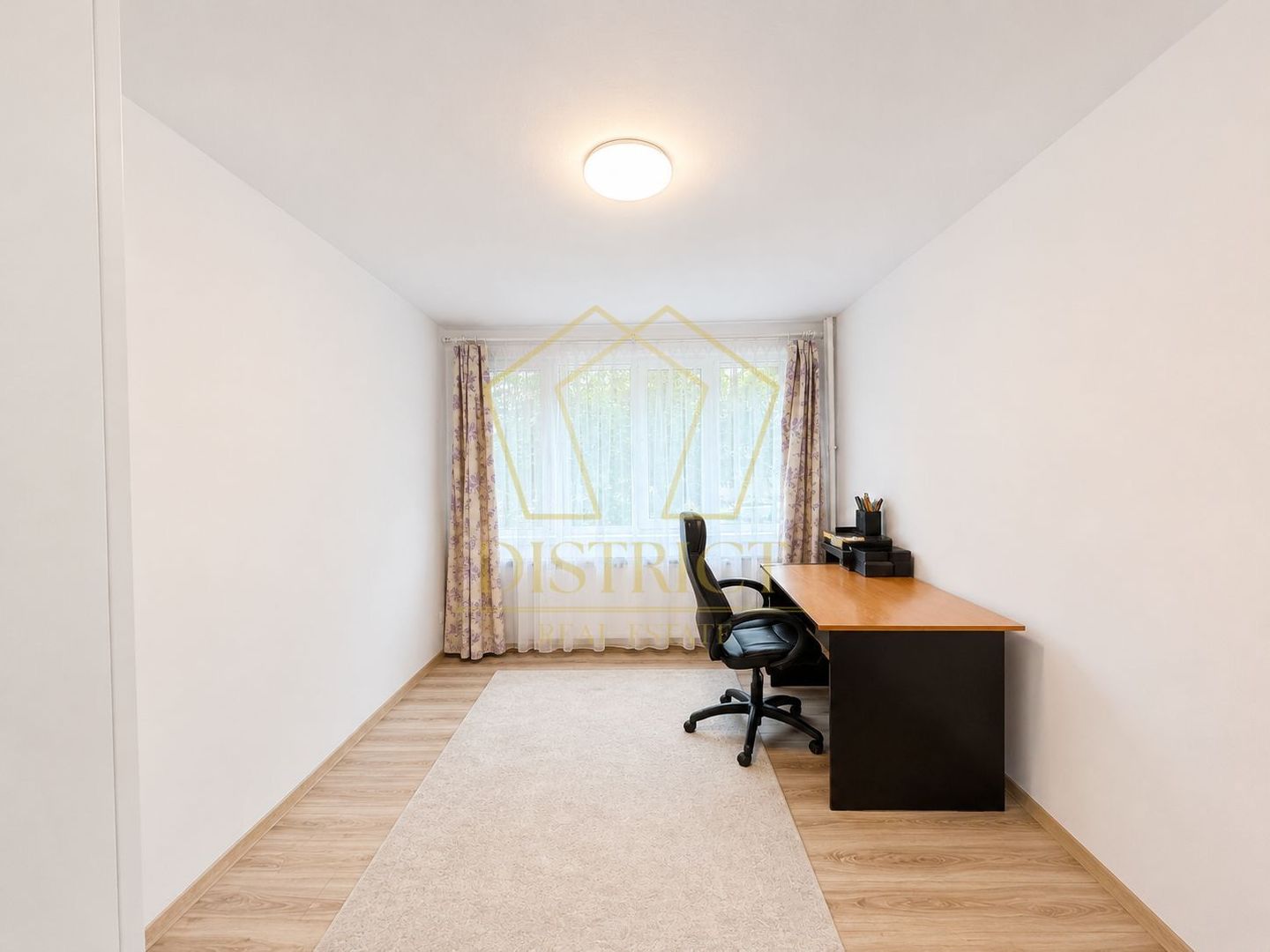 Apartament decomandat cu 3 camere și boxa | Parter | Dâmbovița - Poză 8