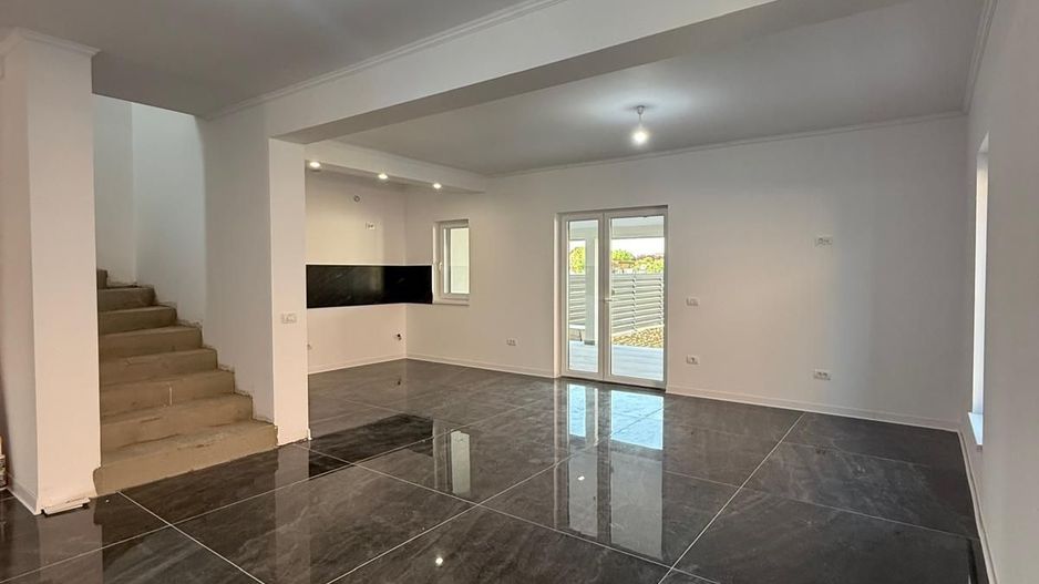 Duplex  3 dormitoare -zona centrala - Dumbravita - Poză 1