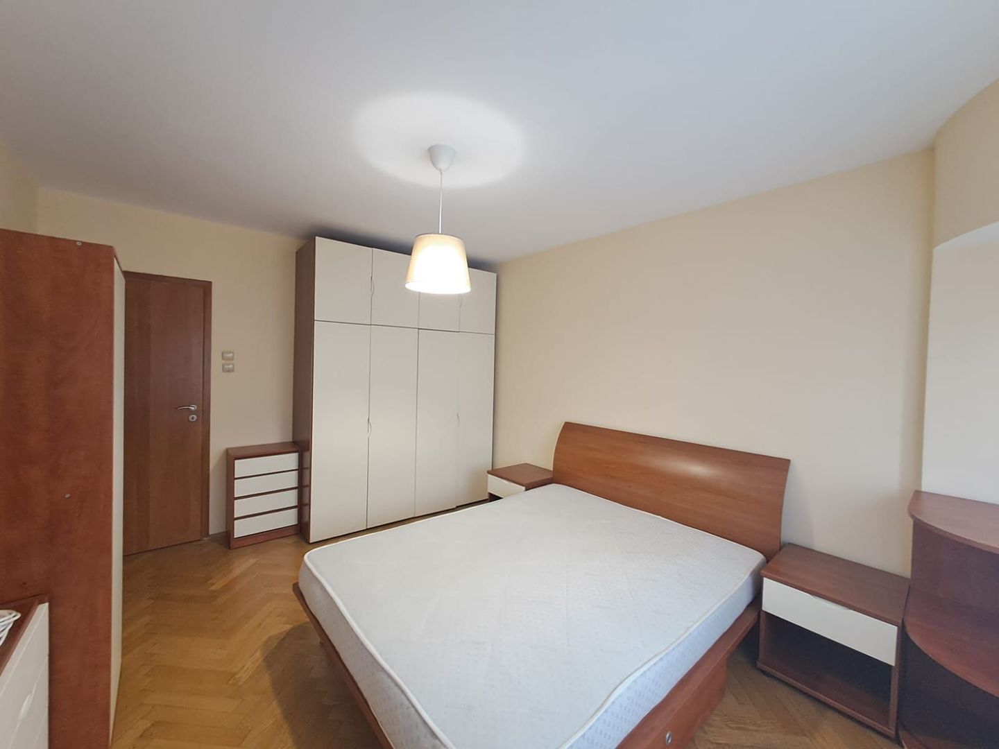 Apartament 3 camere Metrou 1 Mai - Poză 4