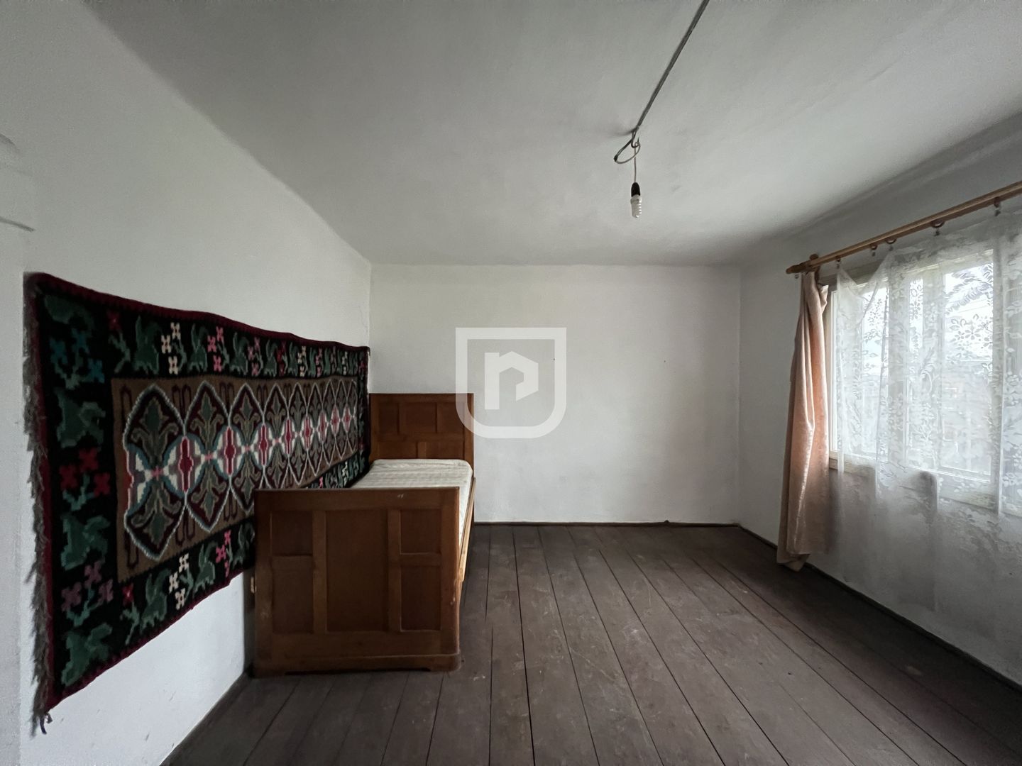De vanzare casa cu anexe - 2507 mp Manastirea Humorului - Poză 7
