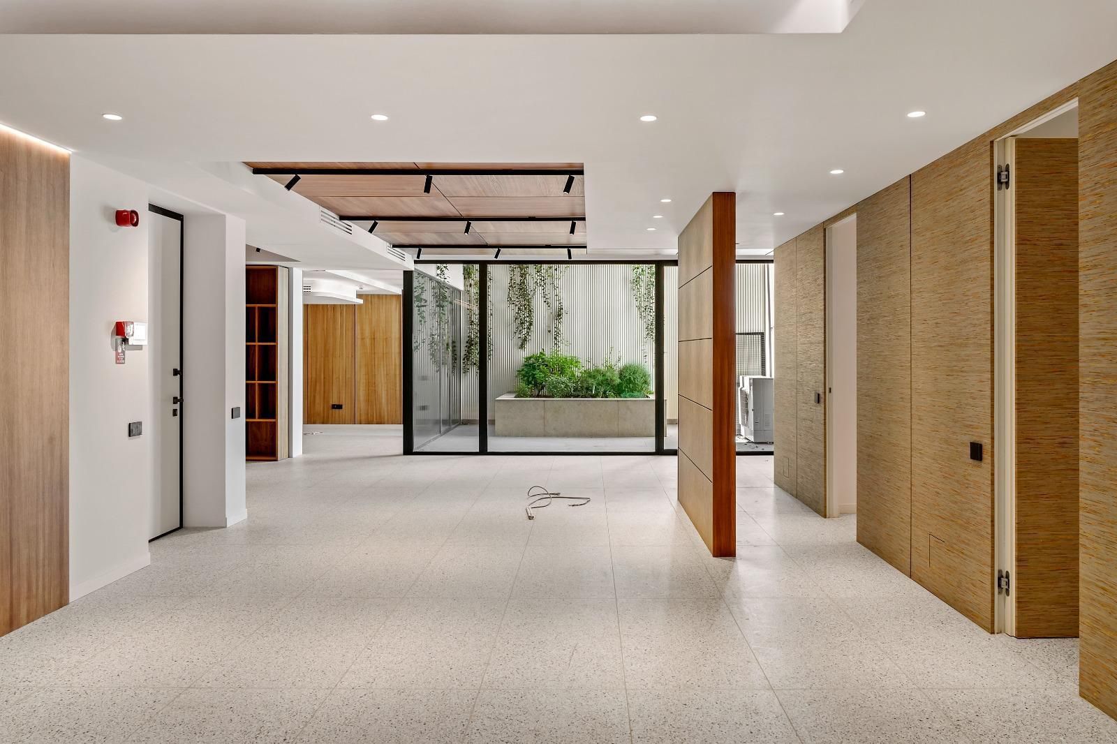 Spatiu birouri elegant 4 camere zona Primaverii I Imobil nou - Poză 5