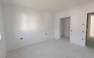 Casa cu garaj, pivnita, curte mare - Poză 16