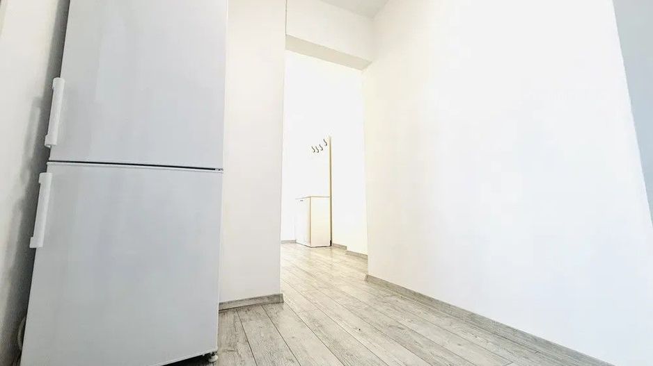 De vanzare Apartament 3 camere Crangasi - Poză 8