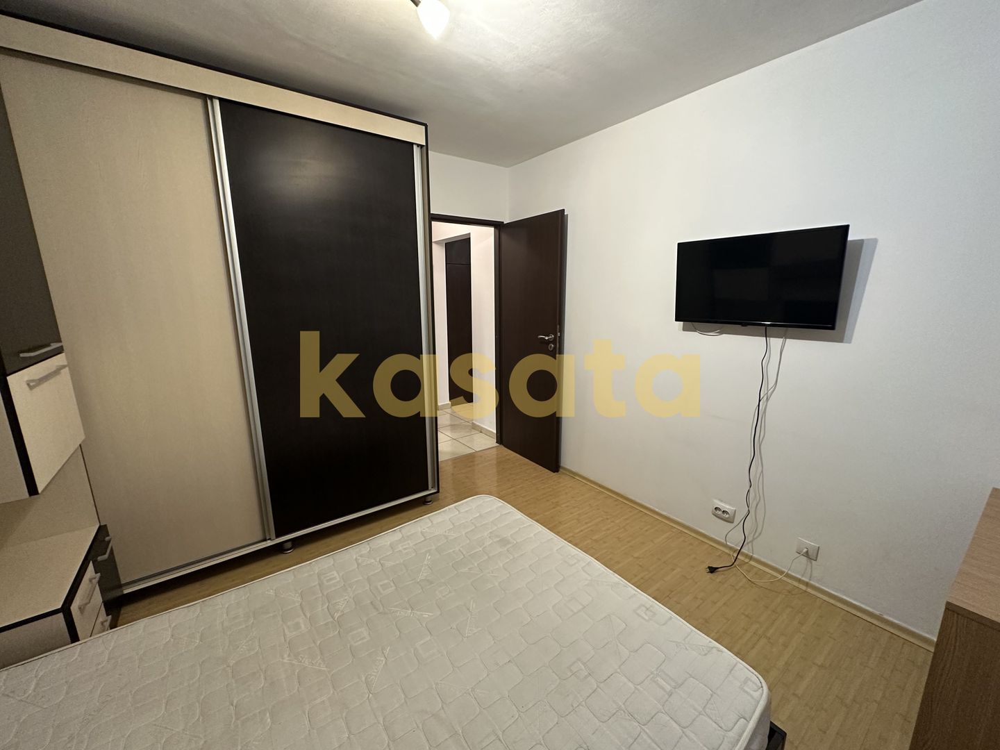 Apartament renovat 2 camere | Metrou Lujerului | Plaza Mall - Poză 5