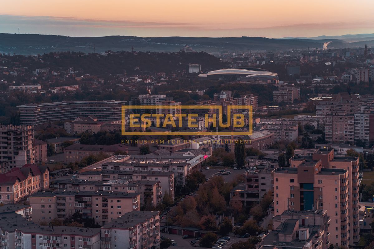 West City Tower - Poză 2