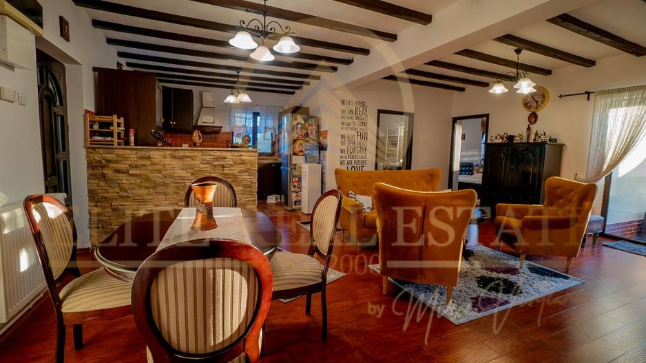 Cumpana - Casa Ideală pentru două familii. - Poză 25