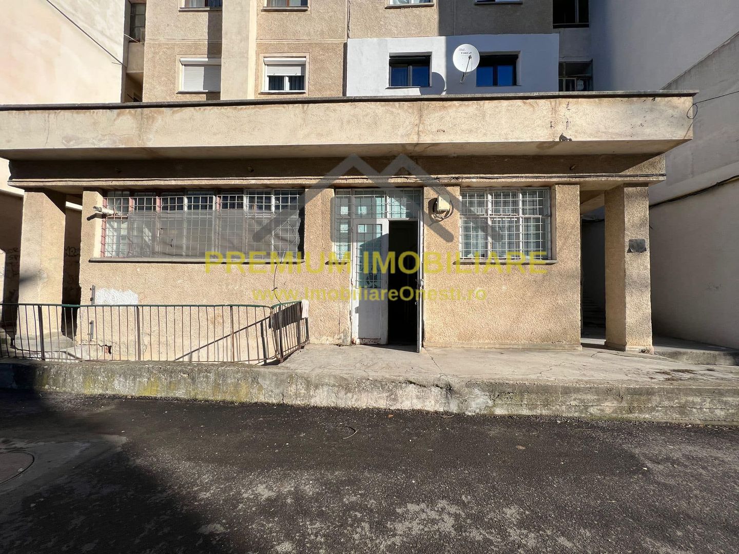 Spatiu Comercial de vanzare - Zona centrala Onesti - Poză 5