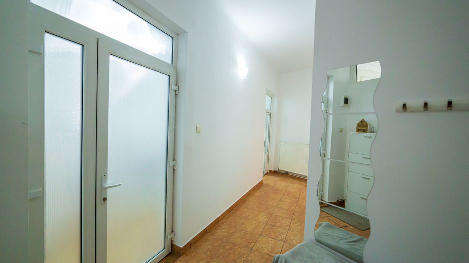 PRET NOU! Apartament spatios 4 camere - COMISION 0% - Poză 5