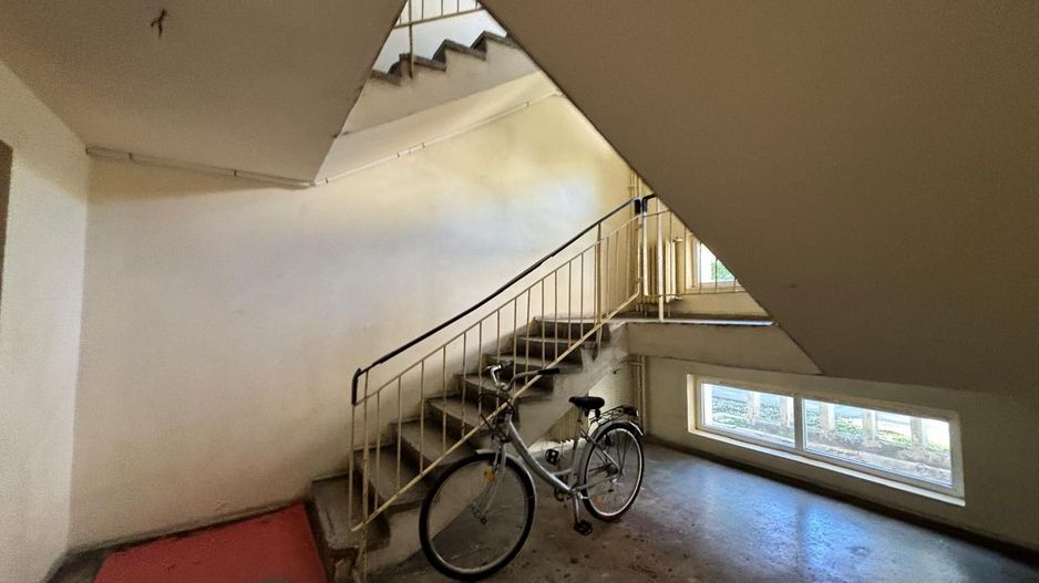 Garsoniera de vanzare  pe strada golescu 12 - Poză 23