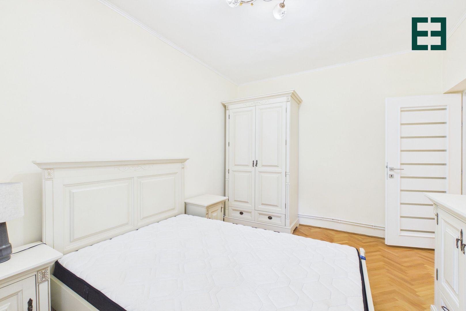 De închiriat - Apartament cu 2 camere -  Zonă Ultracentrală - Arad - Poză 13
