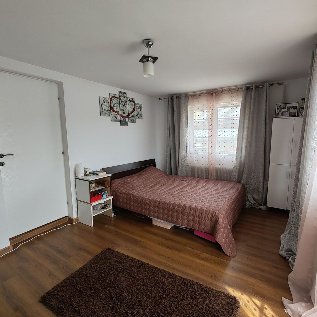 De vanzare! Casa in Campenesti, langa lac - Poză 14