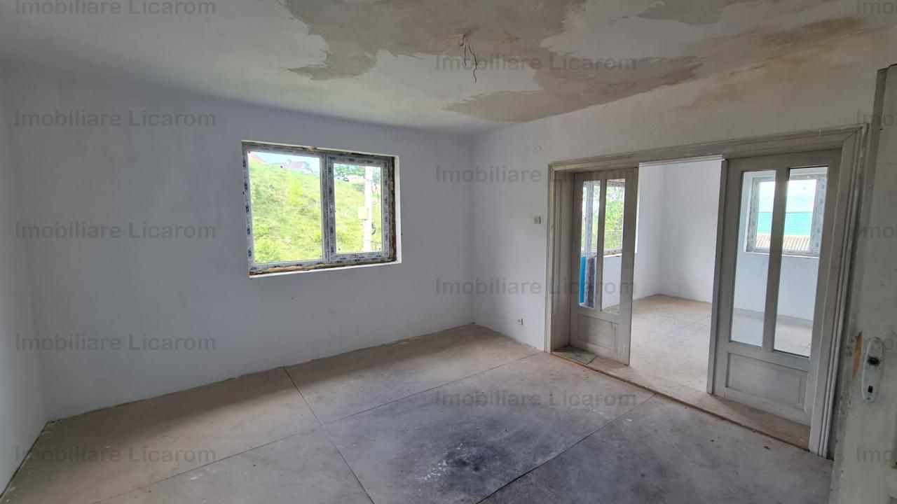 Vila P+E+Pod in Codlea zona cu aer curat,teren 1050 mp - Poză 1