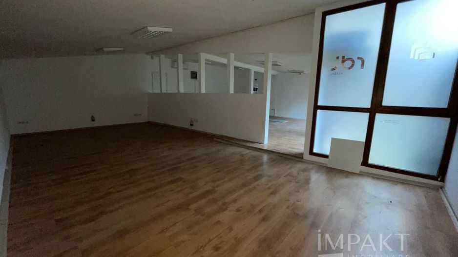 Spatiu comercial de inchiriat, central, trafic intens! - Poză 5