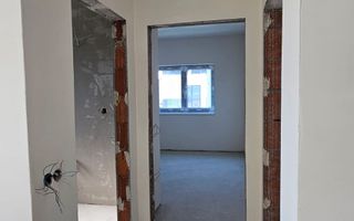 Apartament 3 camere 2 bai camara pe balcon si loc parcare Selimbar - Poză 4