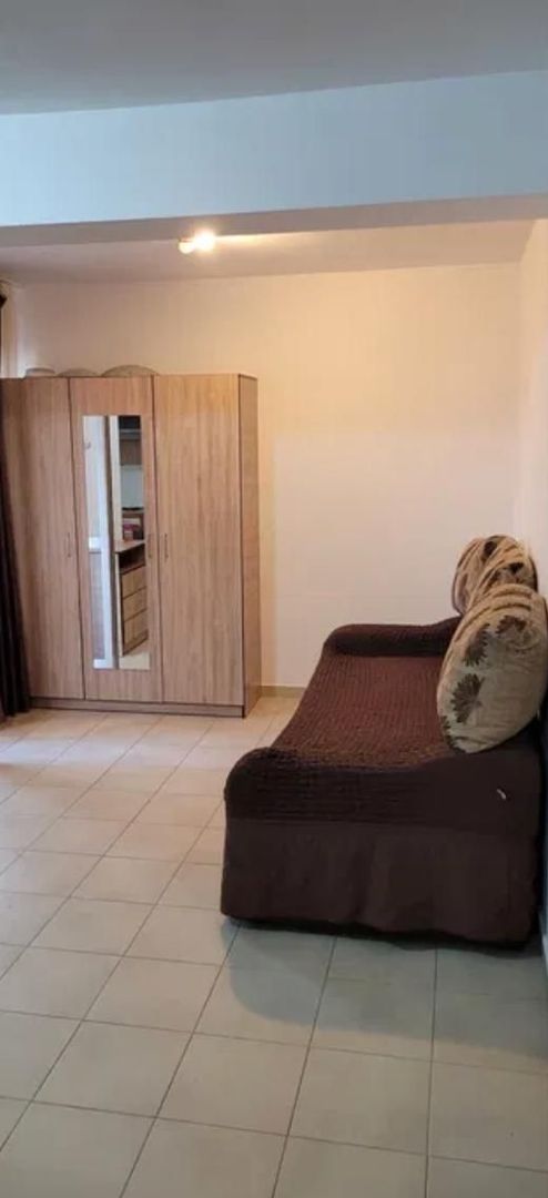 GARSONIERA SALAJ, PET-FRIENDLY, BLOC NOU, CENTRALA, METROU 10 MINUTE - Poză 2