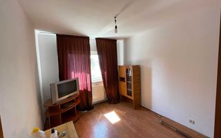 Inchiriere apartament 3 camere, Micro 20, 65 mp, 384 EURO/Luna - Poză 3