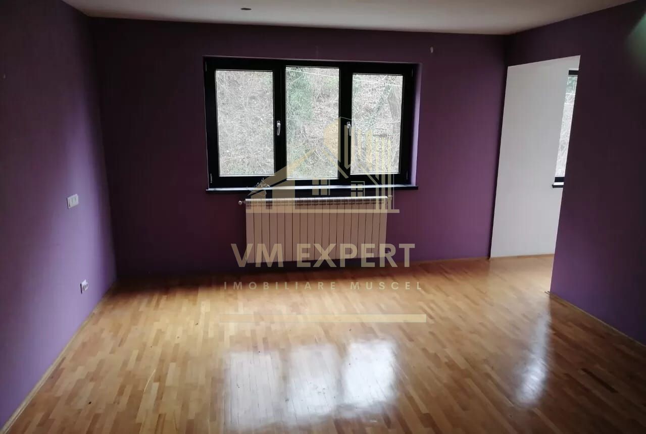 VILA 10 CAMERE TEREN 593MP, ZONA CENTRALA, CAMPULUNG - Poză 14