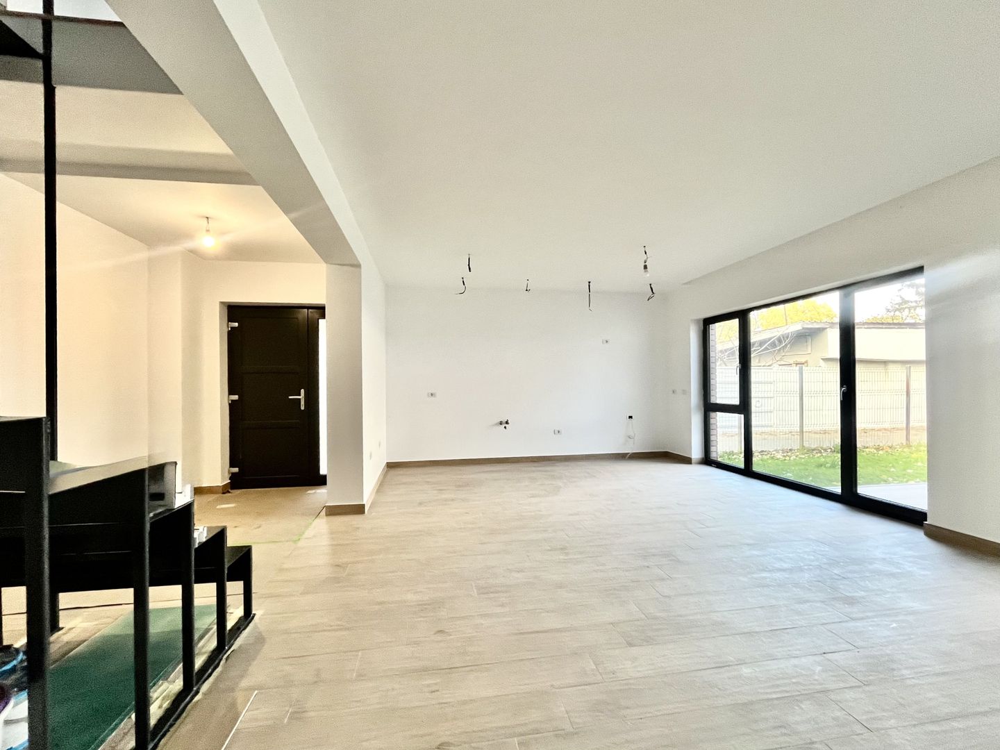 Casa individuala - 149 mp util - terasa rooftop cu jacuzzi de 32 mp - Poză 4