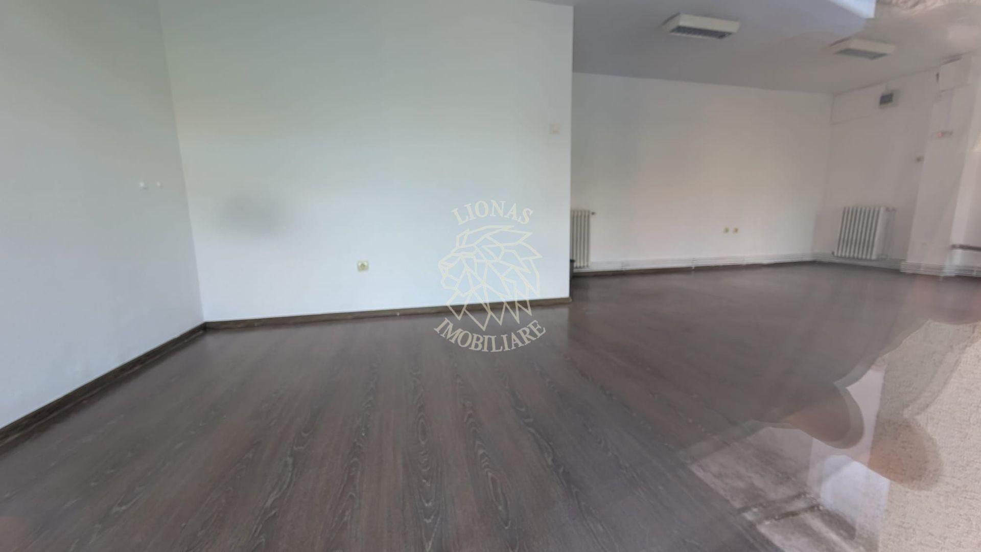 Spatiu comercial 32 mp-ideal salon, birou, magazin-Zona Decebal - Poză 3