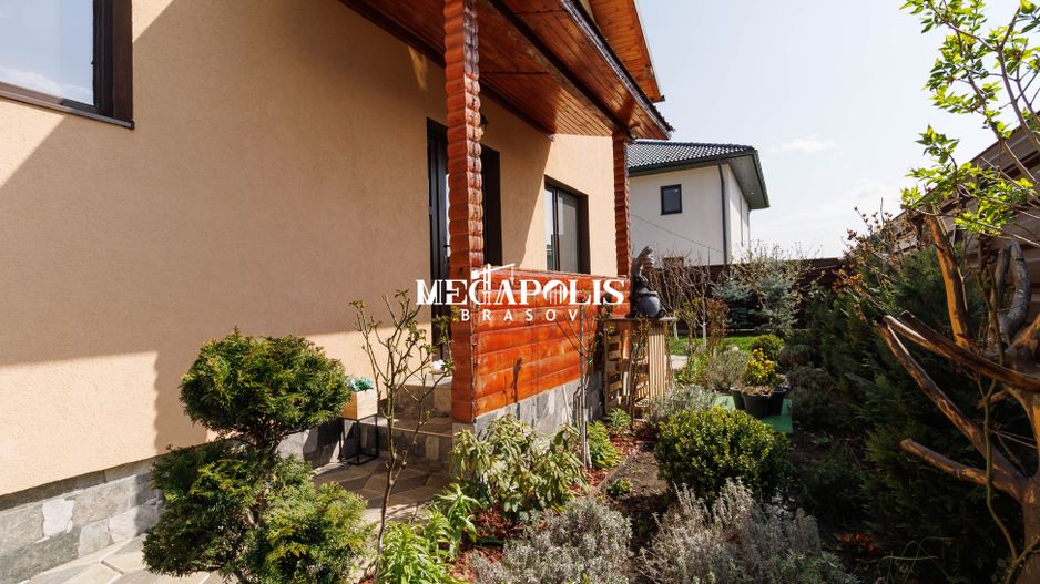 Casă spațioasă 4 dormitoare Sânpetru, 500 mp teren, mobilată complet - Poză 11