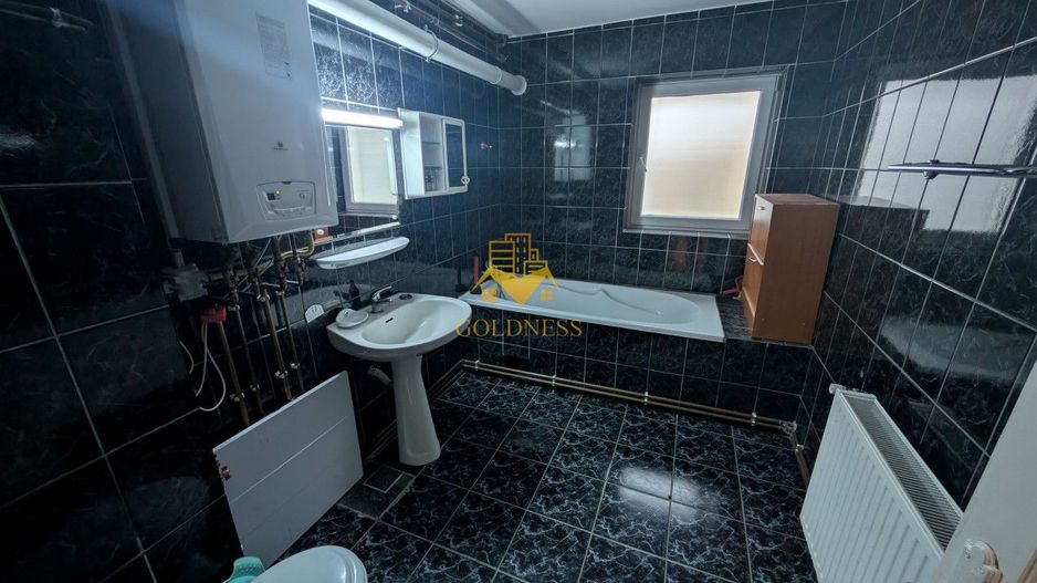 Casa/Spatiu de birou,Andrei Muresanu, 9 Camere,10 Parcari,Curte 2000mp - Poză 18