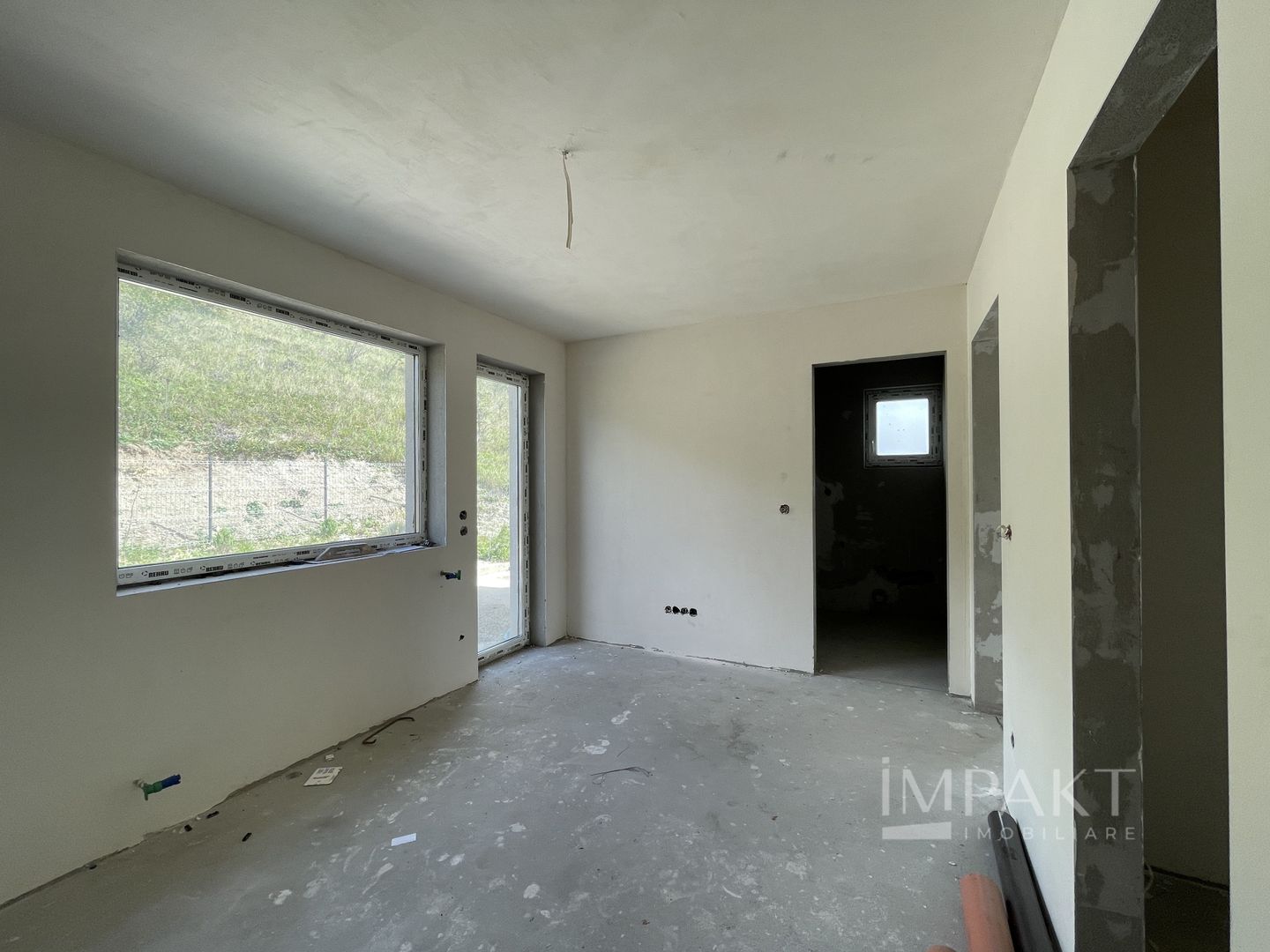 Casa individuala, dispusa trei nivele in Chinteni! - Poză 12