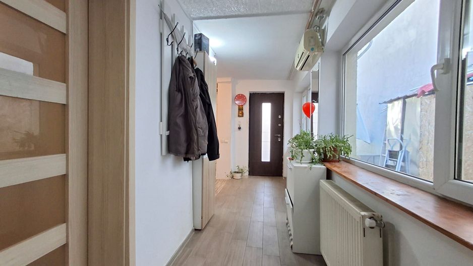 Casa de vanzare 3 camere Zona  Timpuri Noi - Poză 11