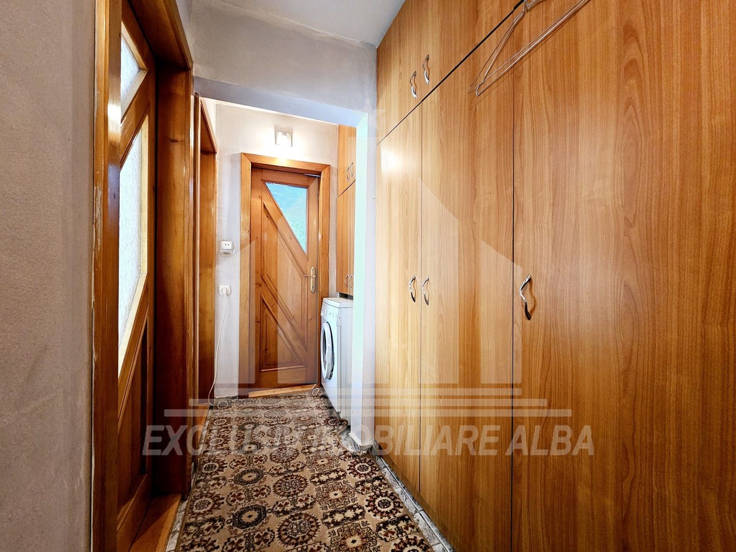 Apartament cu 3 camere decomandate, Cetate - Poză 3