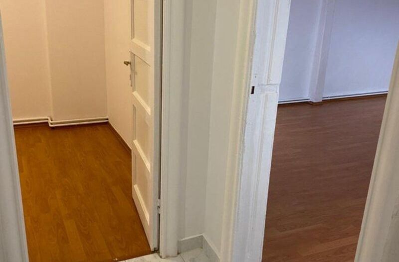 Cotroceni apartament 5 camere in vila - Poză 10