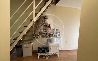 Casa de vanzare cu 3 camere tip duplex in zona Rogerius Oradea - Poză 12
