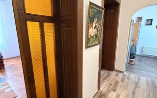 cladire istorica| Iosefin| 2 dormitoare| centrala proprie| camere inalte| - Poză 13