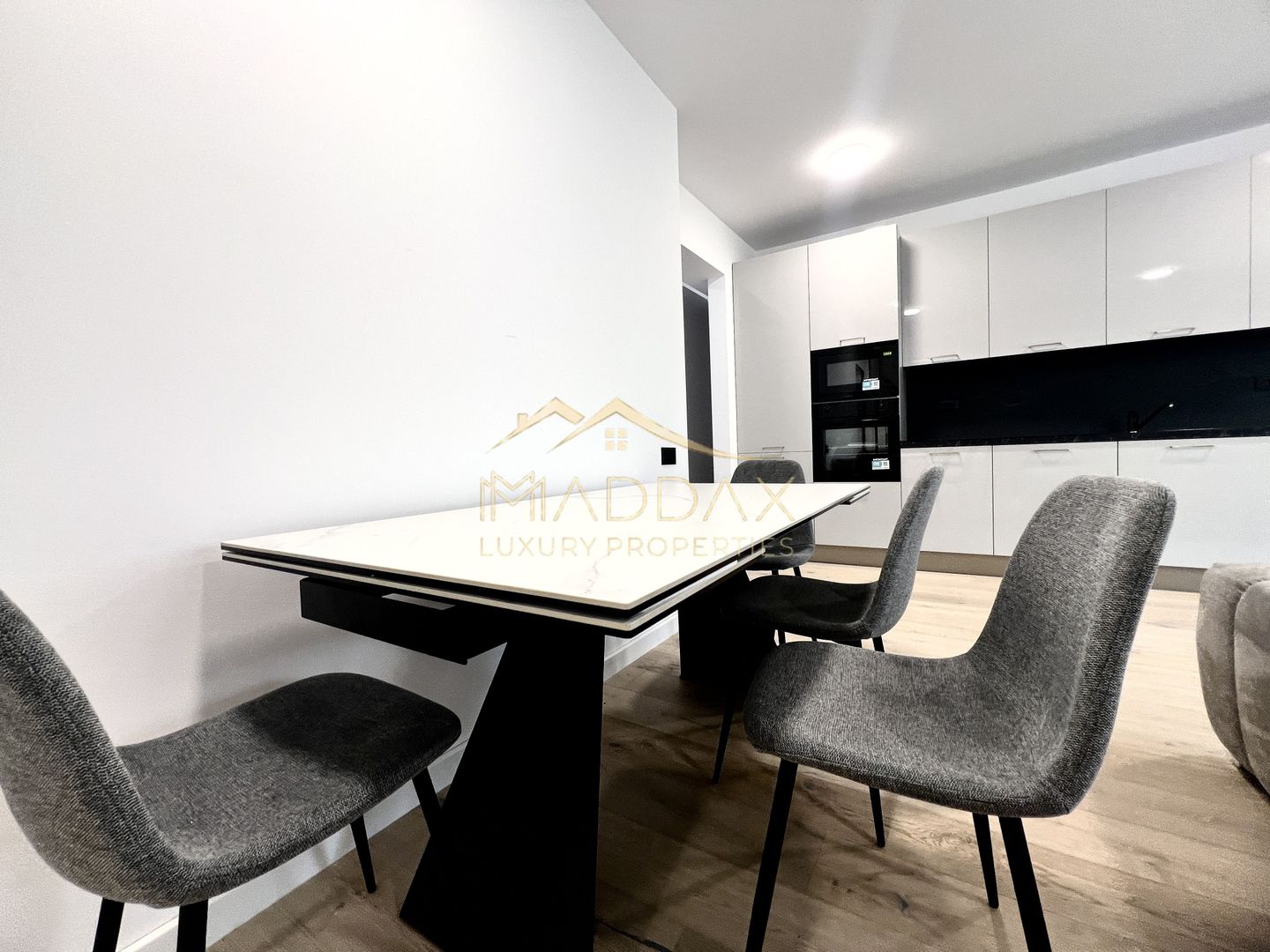 Apartament LUX**4 Camere**Parcare inclusa//Metrou Aviatorilor-Herastrau - Poză 5