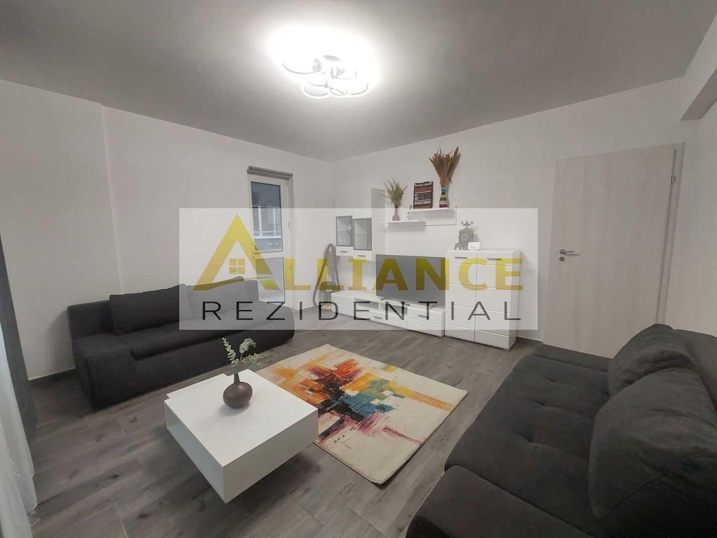 APARTAMENT 2 CAMERE DE VÂNZARE CU CURTE EXCLUSIVĂ - STRADA BIRUINȚEI - Poză 2