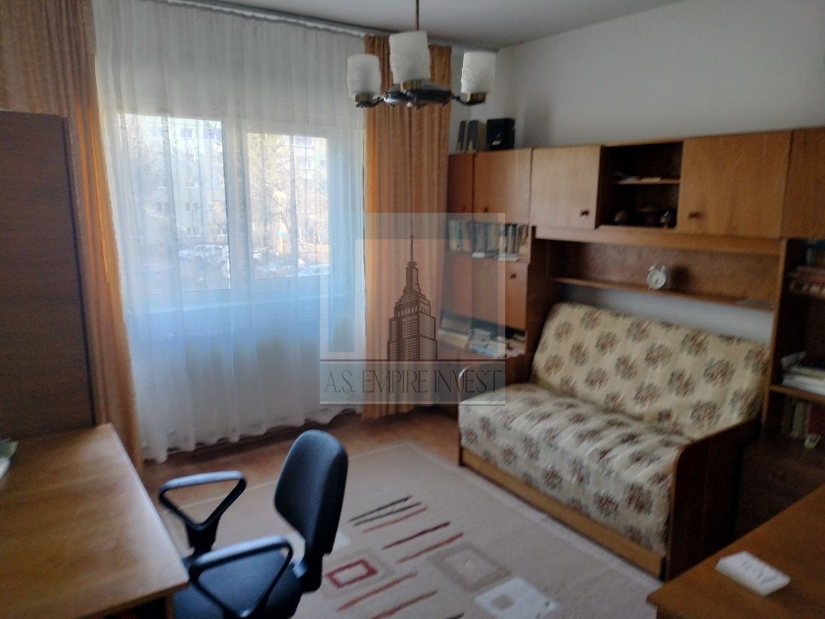 Apartament 2 camere decomandat, et.1/4 - zona Astra - Poză 2