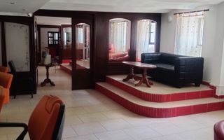 IDEAL PENTRU SALON INFRUMUSETARE / RESTAURANT/BAR/GRADINITE - Poză 1