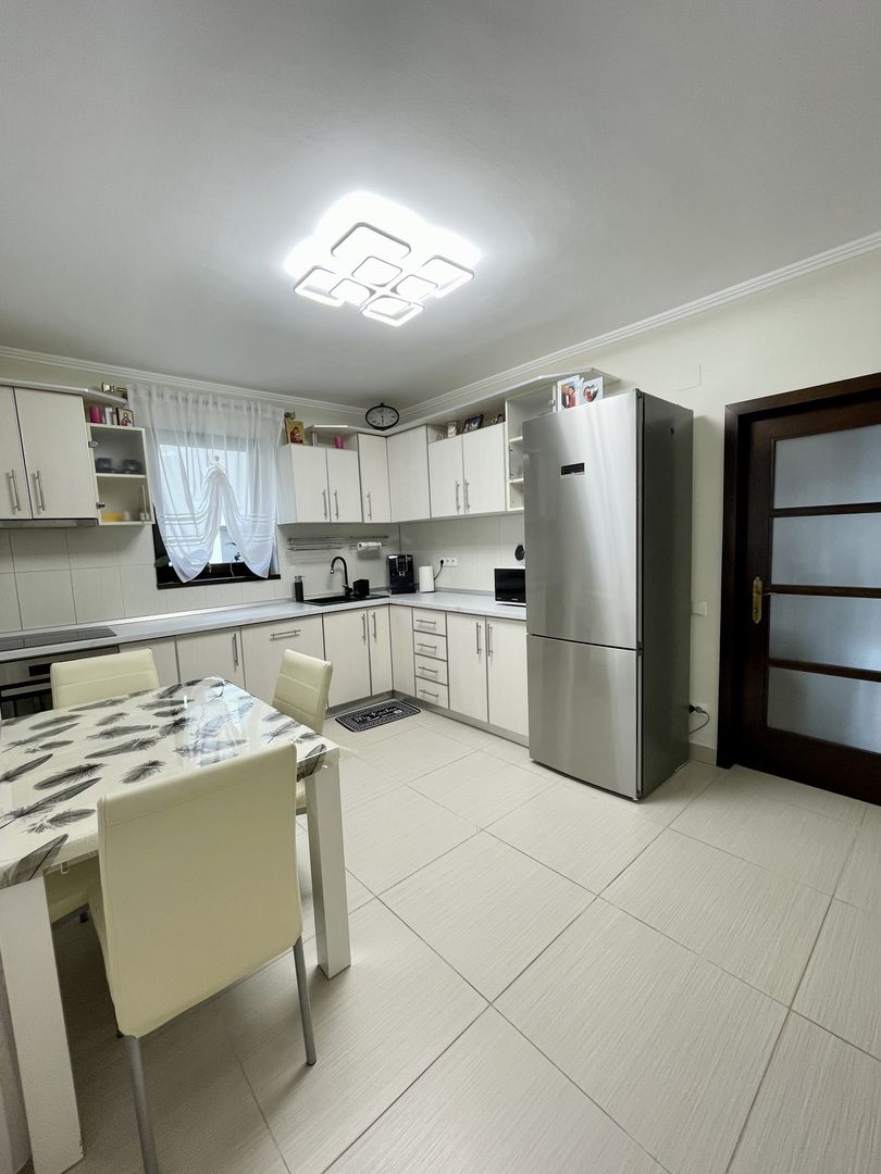 Casa de inchiriat pe str.Voronet - Poză 17