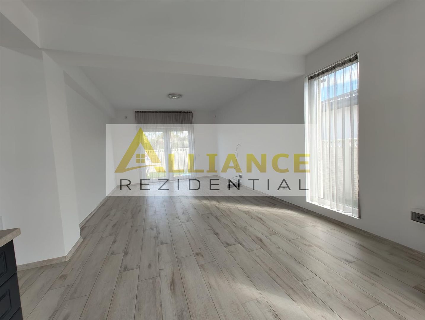 Casa parter moderna | 95 mp utili | 356 mp teren | Incalzire in pardoseala - Poză 4