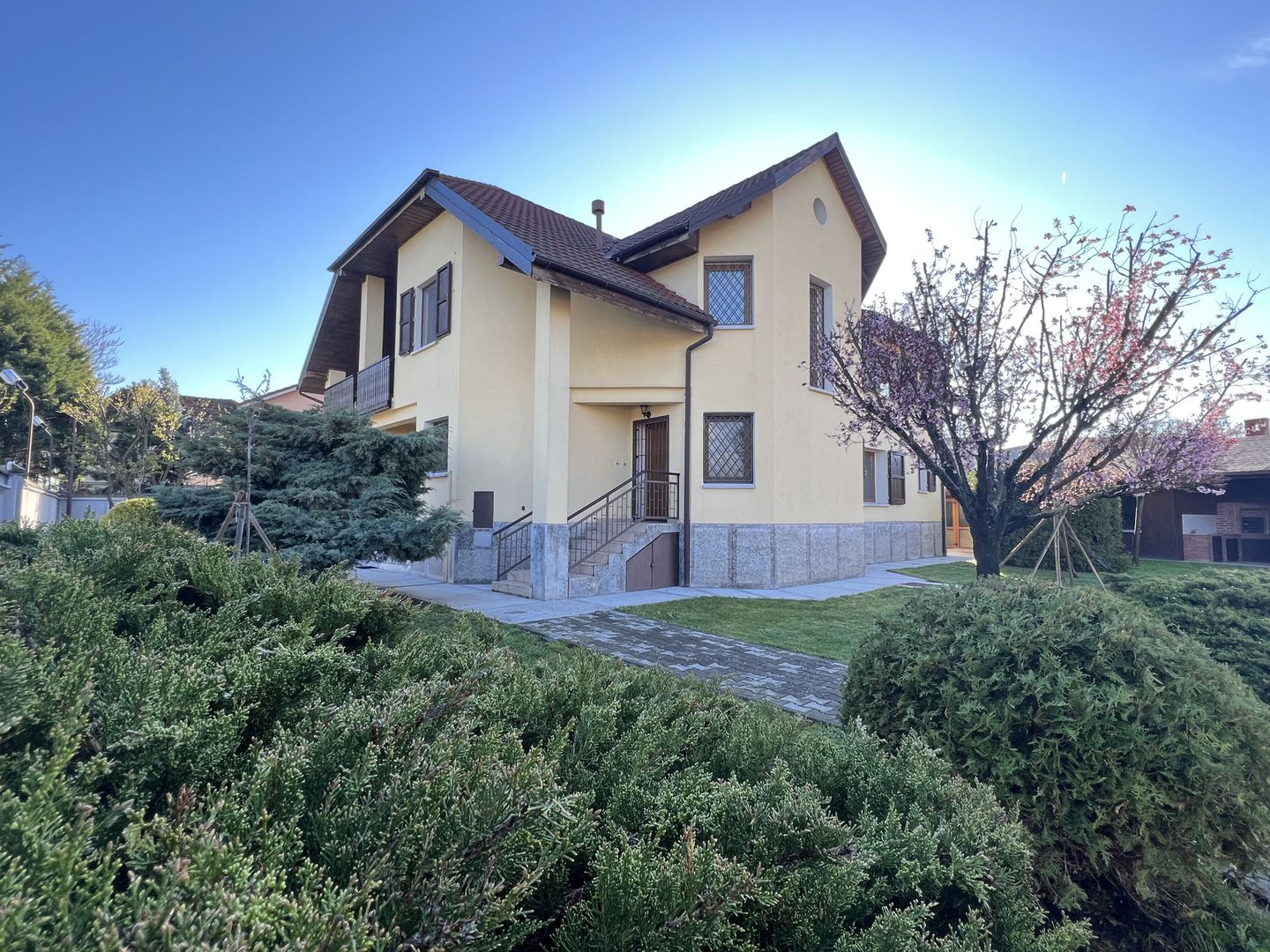 Vila cu design italian intalneste echipamentele germane - Poză 2