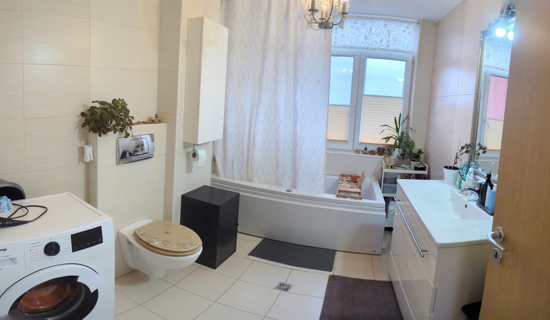 Apartament spatios 100 mp cu lift si 50 mp de terase - Poză 6